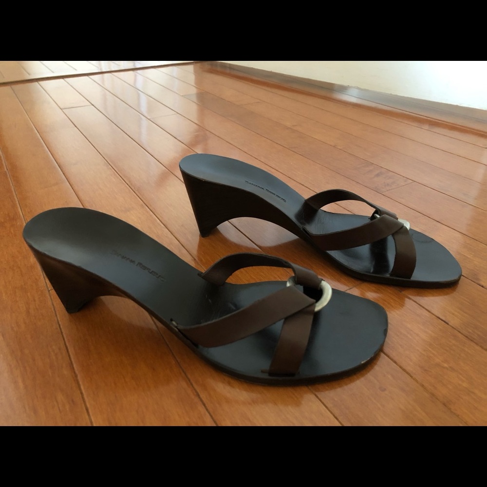 Banana Republic sandals